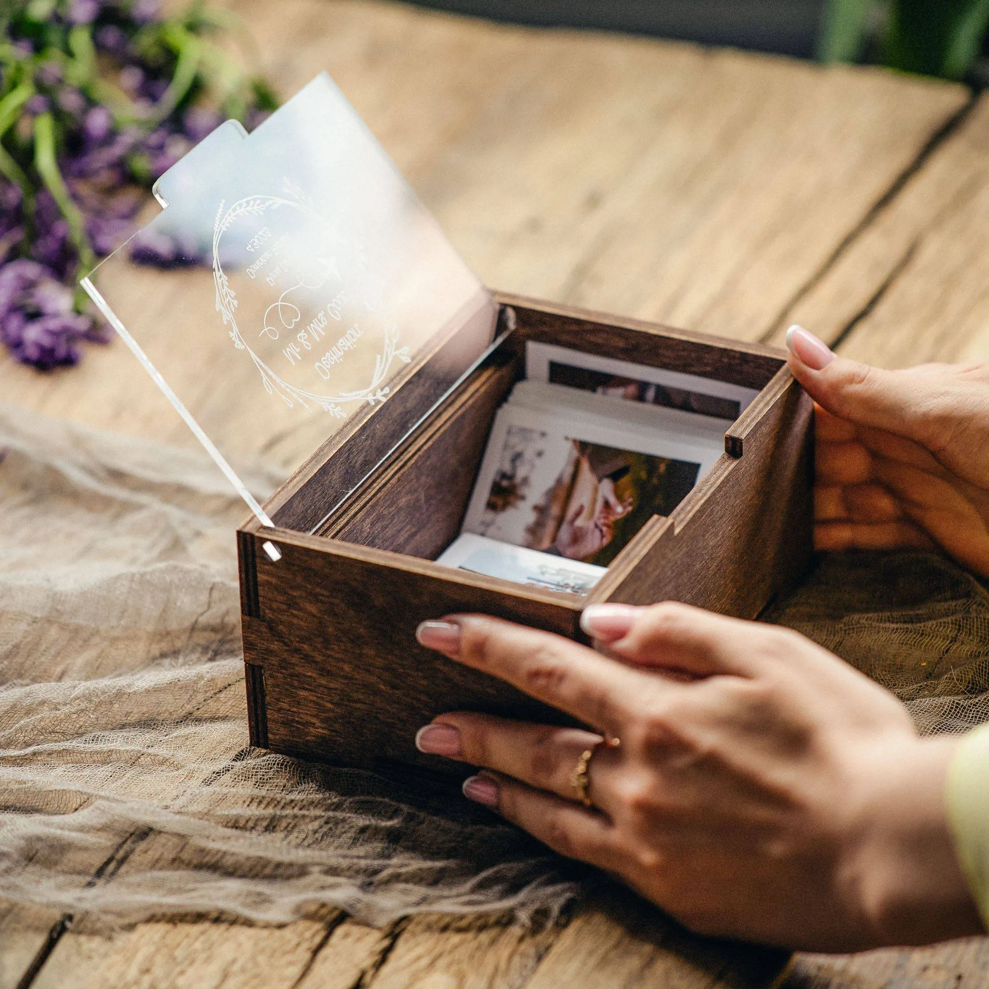 Instax Print Wood Box - Instax Mini Film Storage Box for 200  Fujifilm Polaroid Instax Photo (8.6 x 5.4 cm)