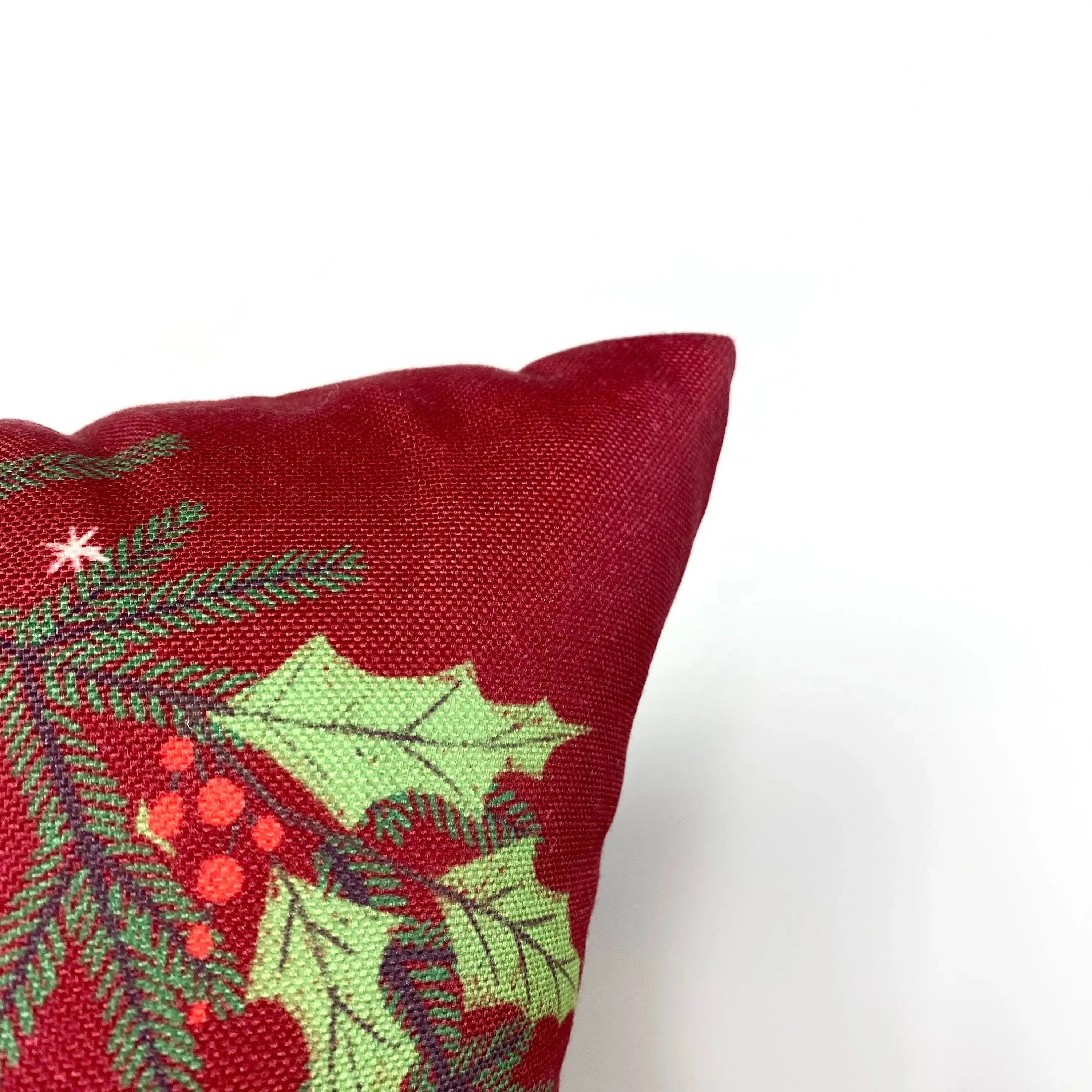 Red Happy Holiday Wreath Throw Pillow Cover | Rustic Christmas Decor | Christmas Gift | Home Decor Christmas | Decorative Pillows for Couch