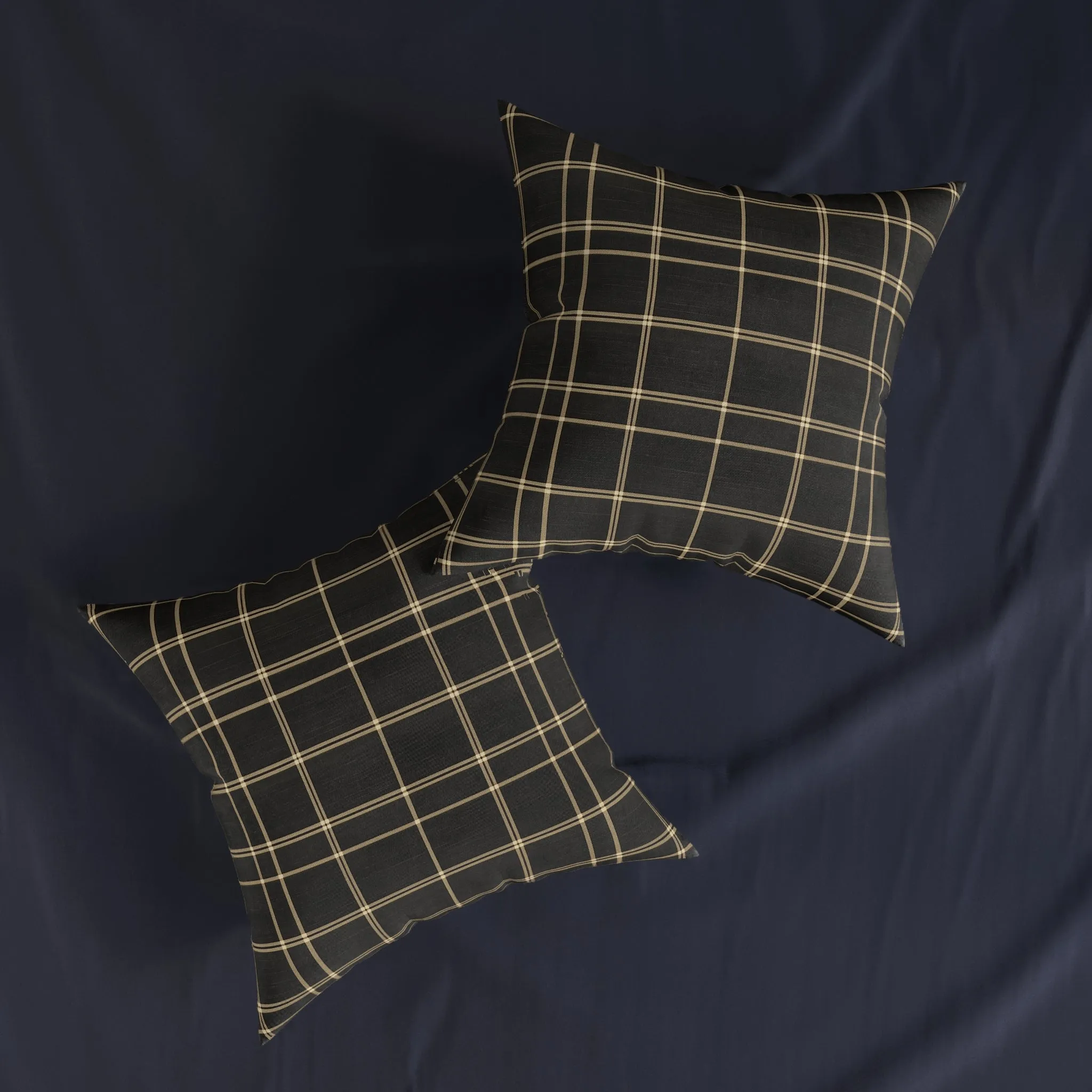 Renée Throw Pillow