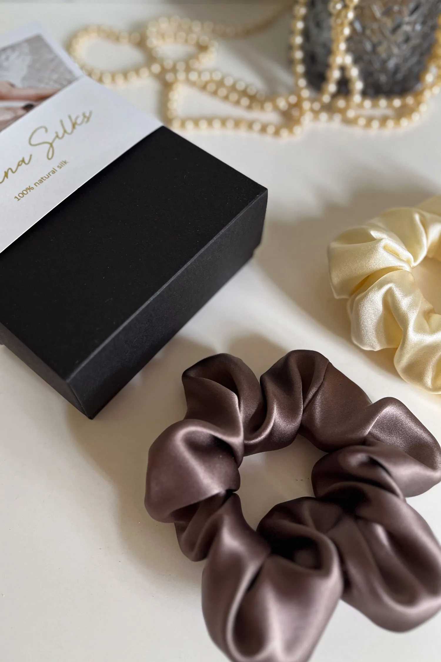 Set of 2 L size natural silk scrunchies - Delicious Mocha & French Champagne