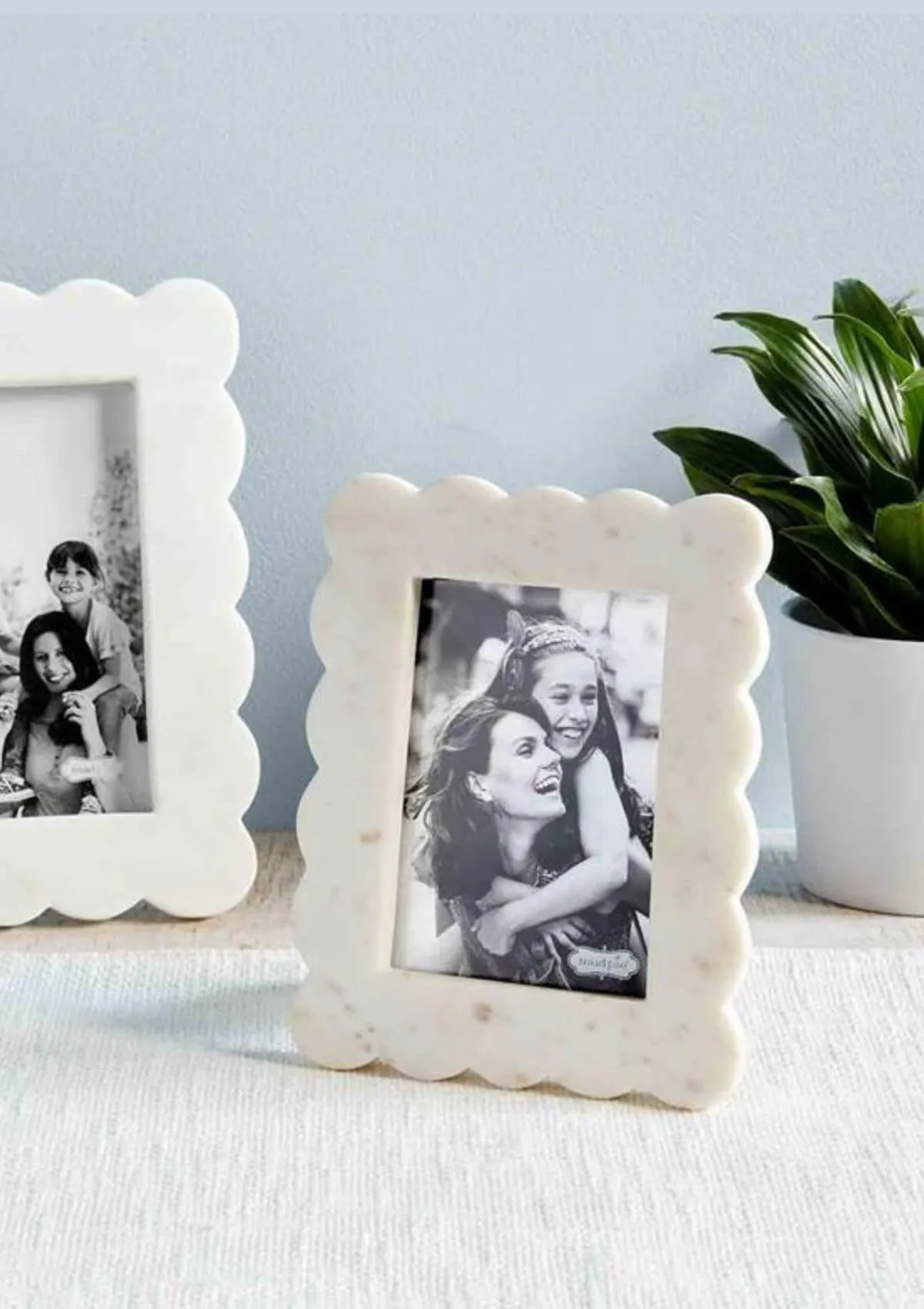 Small Scalloped Marble Frame