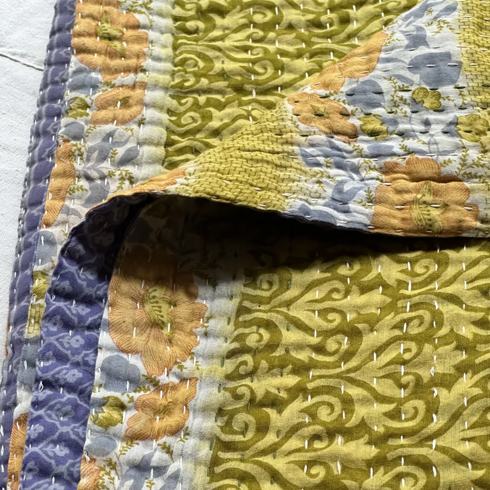 Vintage Sari Throw (10JF10)